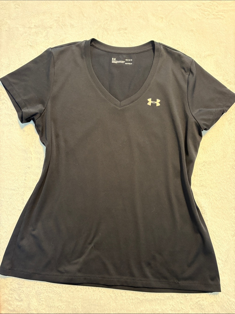 Under Armour Black Short-Sleeve V-Neck Women’s Performance Tee